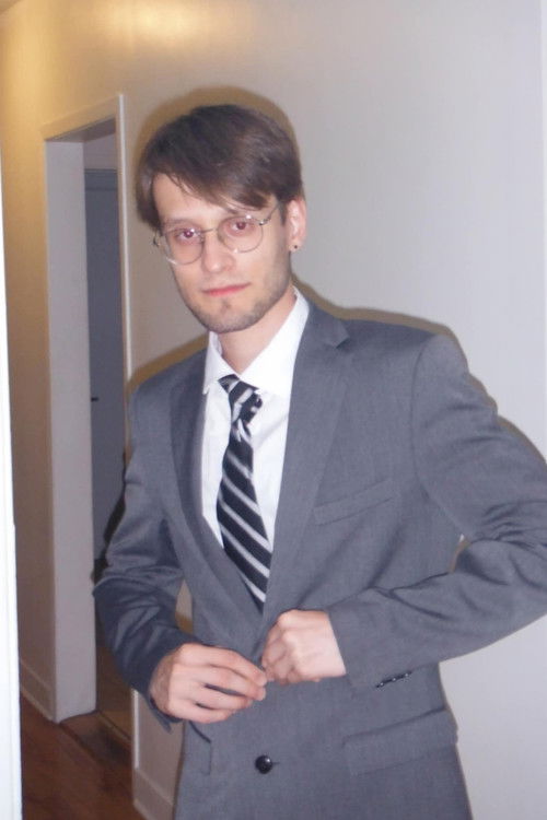 Julien Bouillé as Figurant