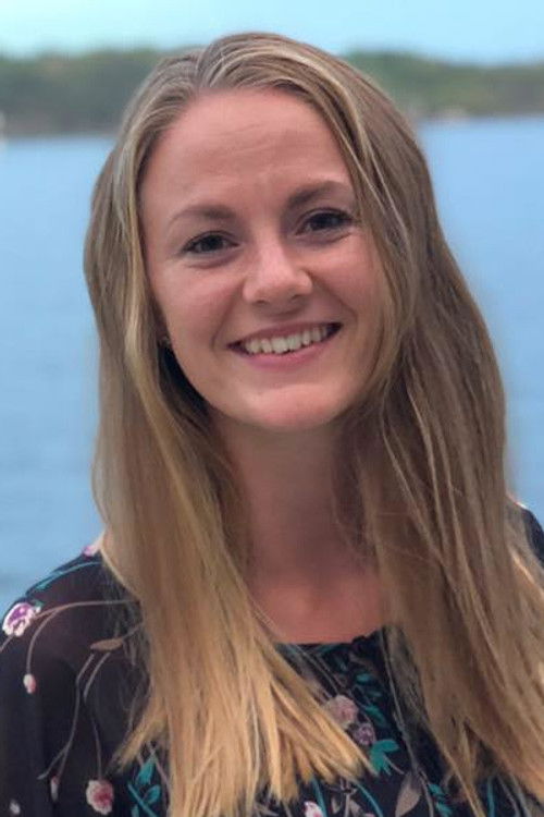 Lina Sørlie Strand as Valborg