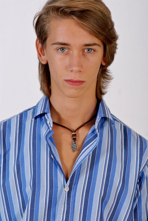 Marc Tainon as Secchia