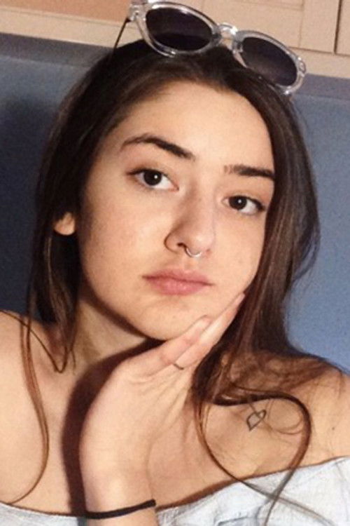 Alexia Antoniadou as Emma