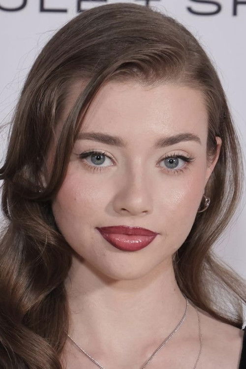 Sydney Taylor as Brooke Amandine