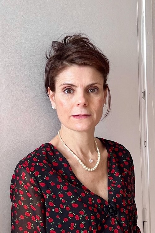 Nathalie Kanoui as Johanna