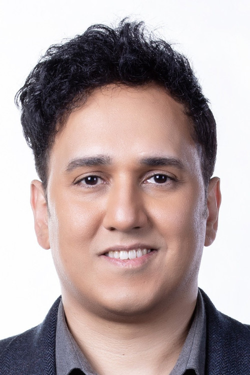 Behrouz Saffarian as self - Judge