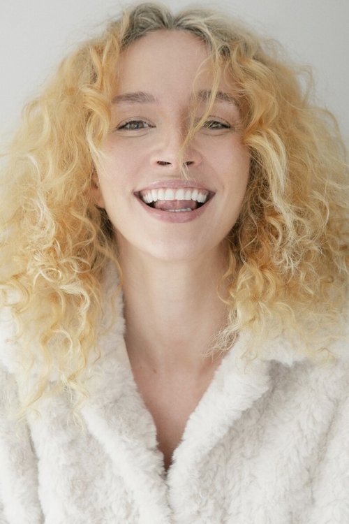 Juliana Lourenção as 