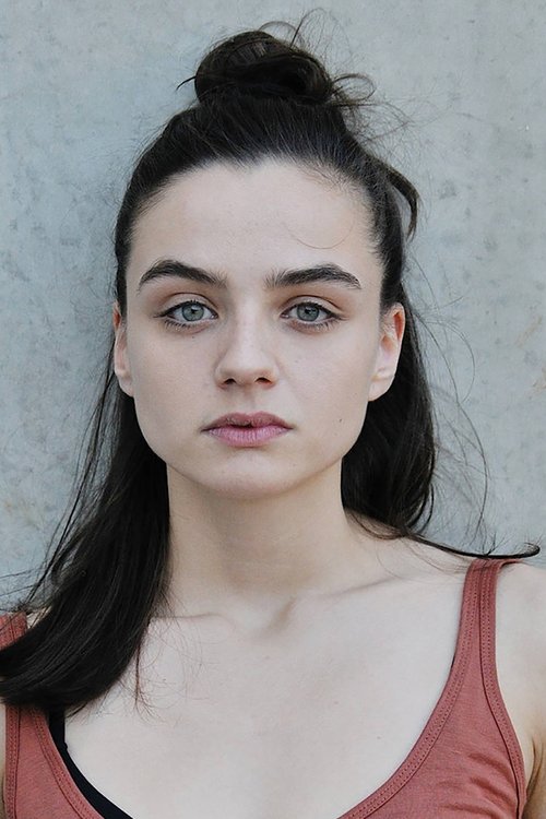 Laura Balzer as Lotte