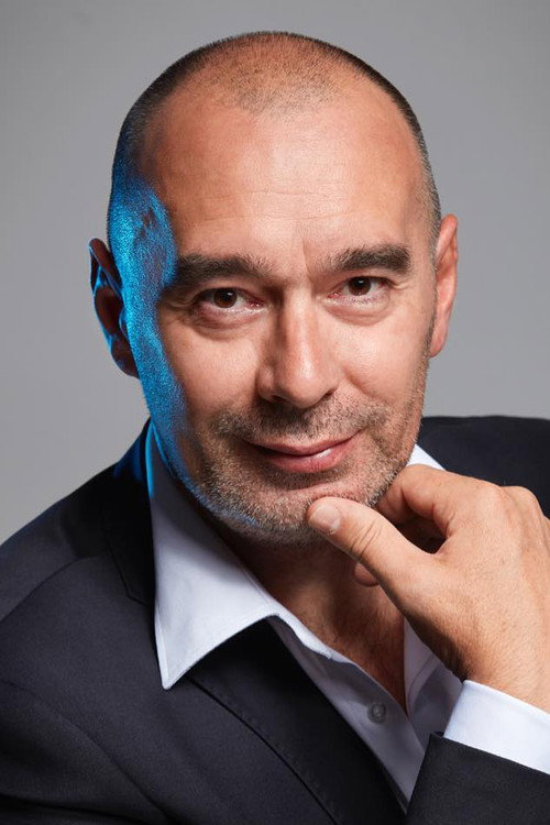 Jozef Novysedlák as páter Štefan Pongrác SJ