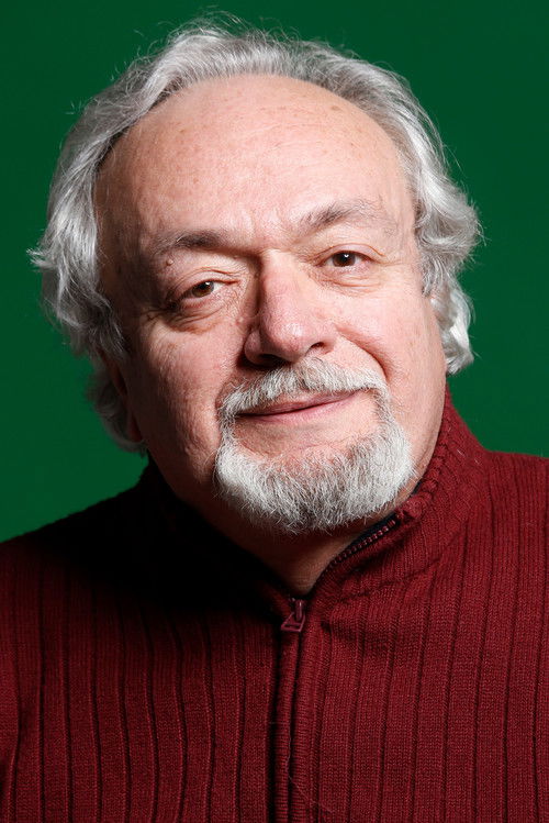 Moisej Bazijan as Louis Shapiro