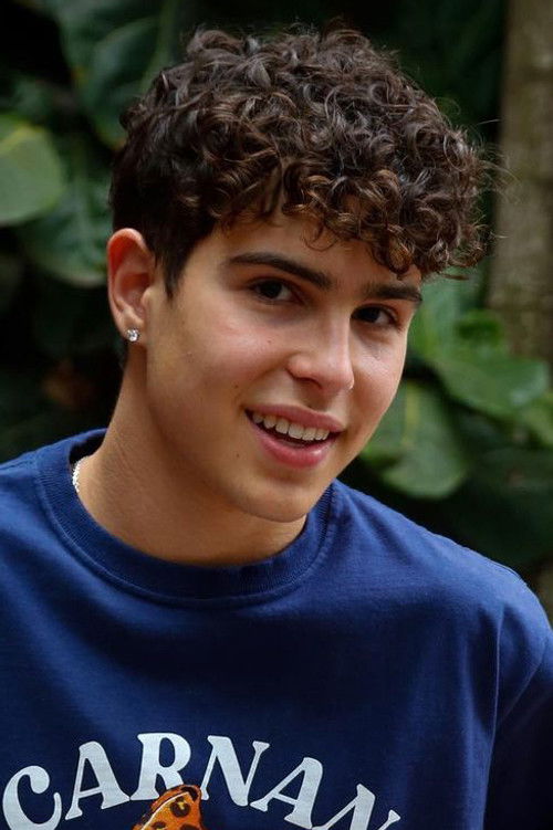 Igor Jansen as João Barros da Silva / Bento Goulart Vasconcelos