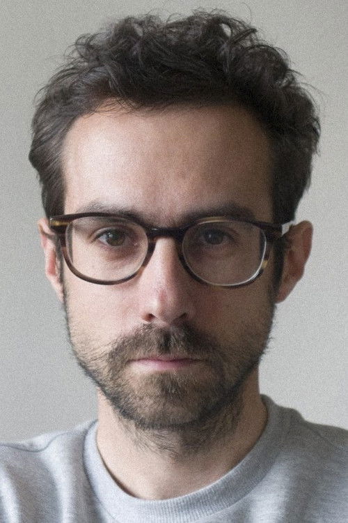 Michal Hogenauer as Tomáš