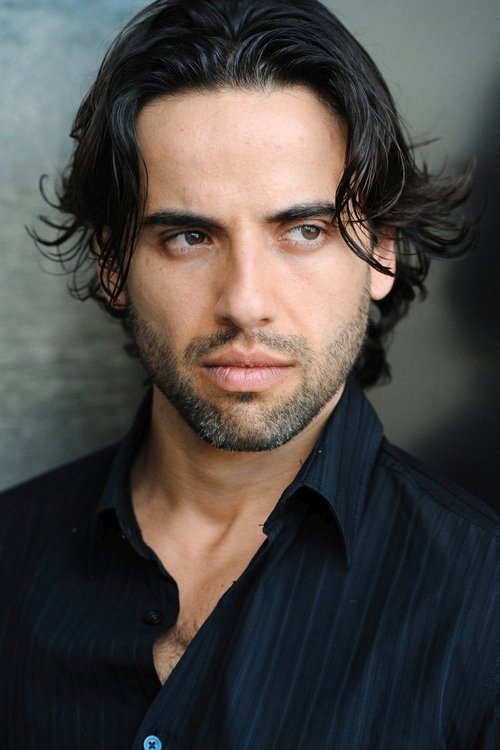 Neto DePaula Pimenta as Garcia