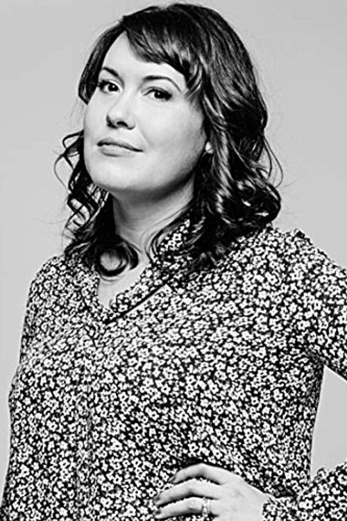 Milena Ferreira as Consuela McDonald (News Reporter)