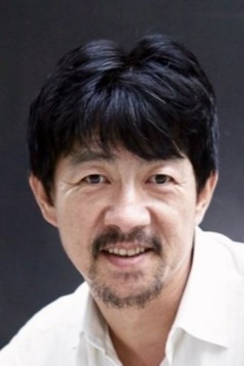 Hong Sung-duk as Doctor