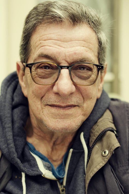 Tom Kempinski as Vincent Metcalfe