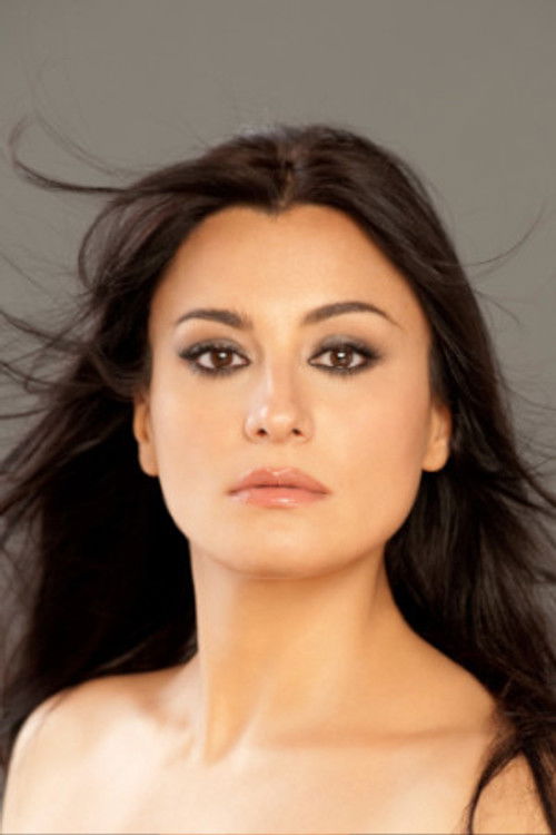 Carmela Remigio as Donna Elvira