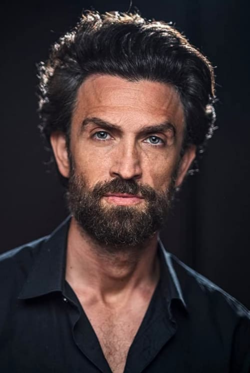 Andrea Scarduzio as Petronius