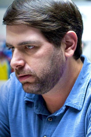 Camillo Borges as Apresentador da luta