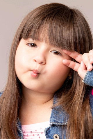 Juju Teófilo as Nina