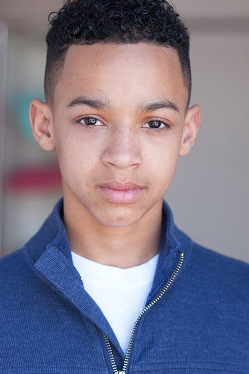 Malakai James as Logan