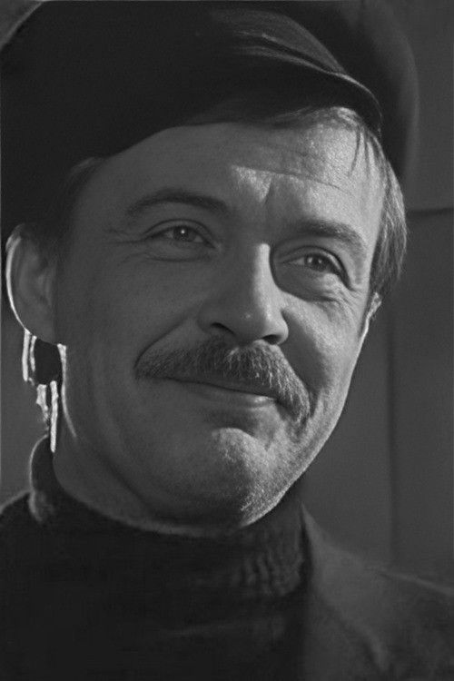 Nikolai Gayevsky as Воронов - начальник ДСУ