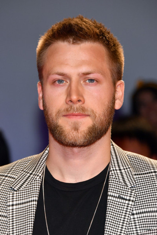 Carl Lundstedt as Mike Cooke