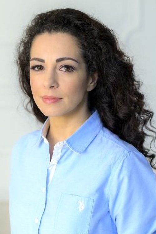 Elena Petrova as Mariya