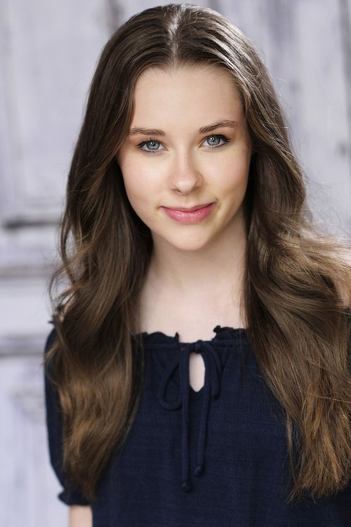 Ashlyn Ford as Lizzy Phipps