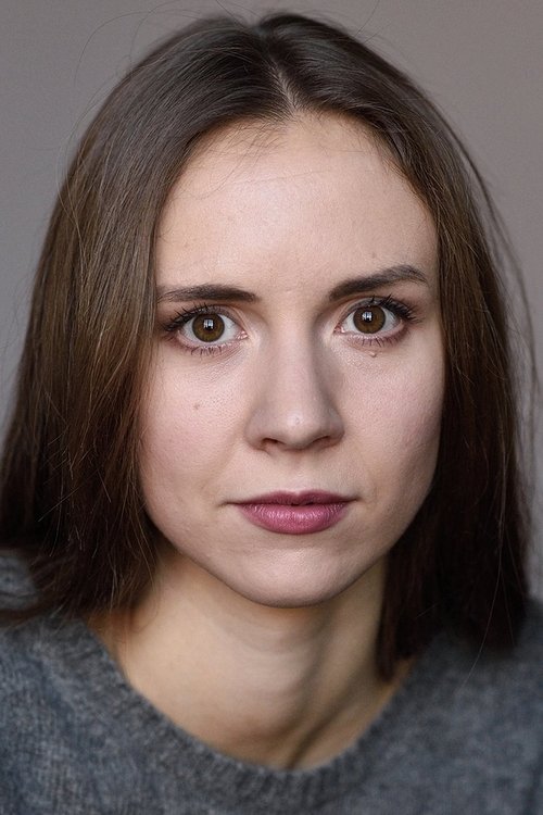 Lilli Lorenz as Die Junge