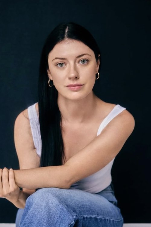 Emma Eliza Regan as Hannah