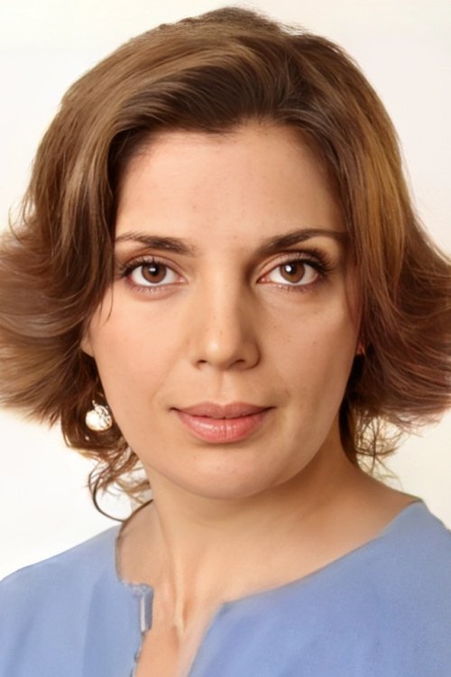 Hülya Karakaş as Polizistin