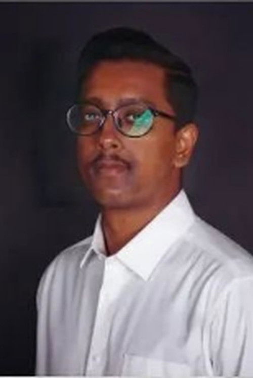 Arjun Thanaraju as Suresh
