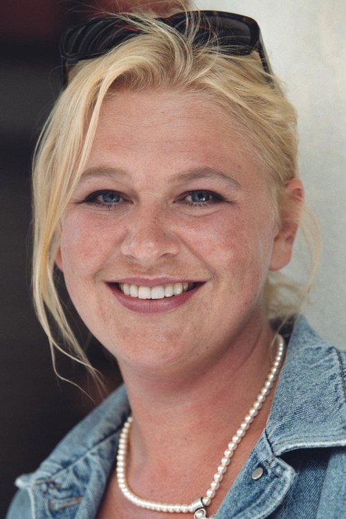 Lisa Lindgren as Åsa