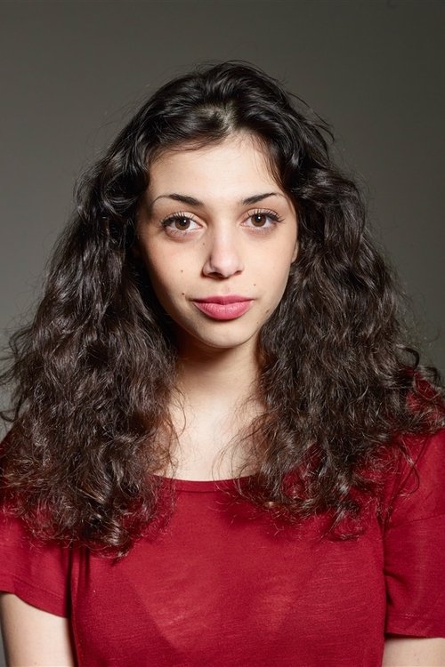 Myriam el Ghali-Lang as Alice