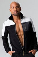 Shaun Thompson as Himself