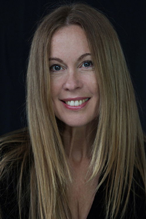 Lada Rudakova as Hannah