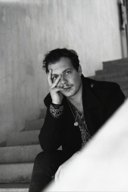 Lucas Riedle as Nico