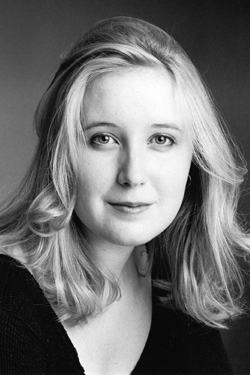 Colleen Prendergast as Pauline