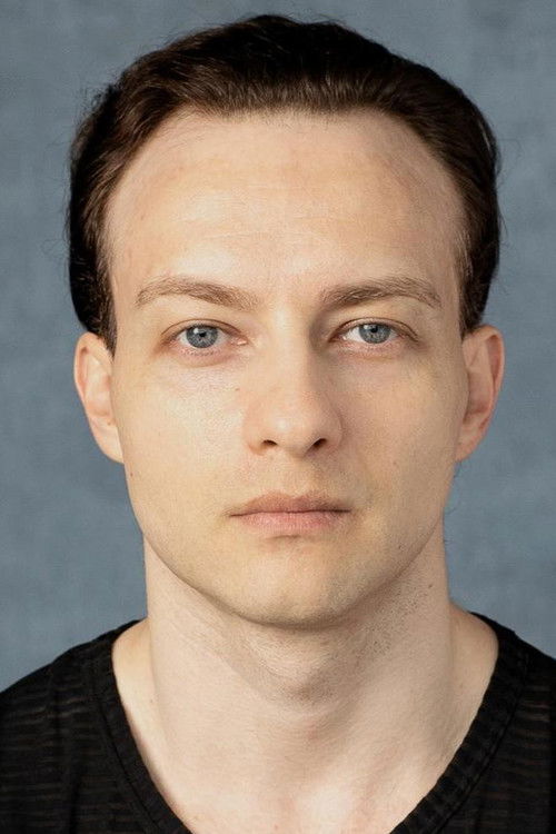 Vladislav Kuvitsyn as Younger doctor