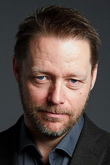 Pål Espen Kilstad as Svein (Bankarbeider)
