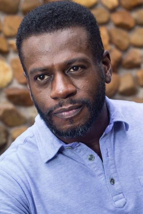 Rogério Brito as Manoel