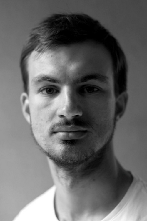 Benjamin Lønne Røsler as Mikkel