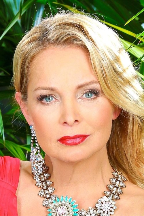 Corinna Drews as Mathilde