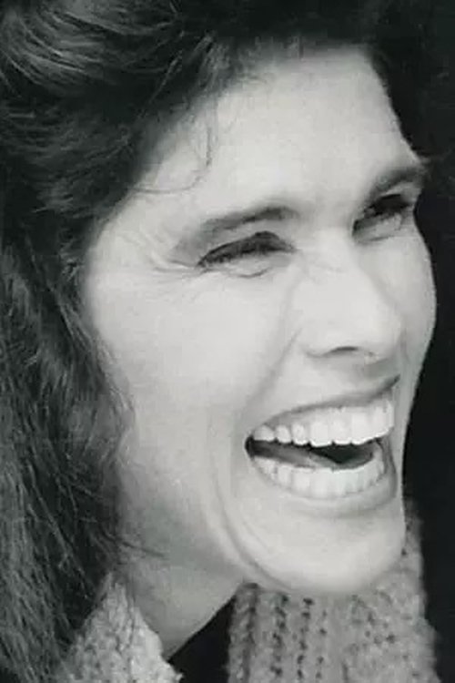 Victoria Vanderkloot as Beverly