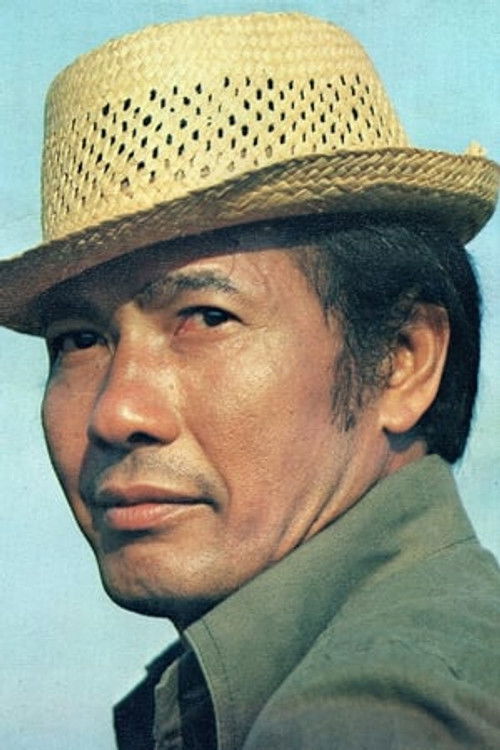 Manop Aussawathep as 