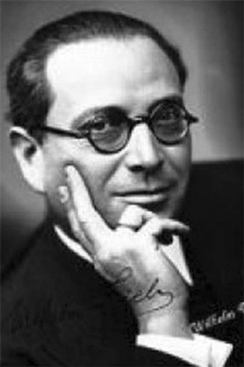 Max de Vaucorbeil as Clark