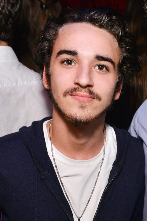 Gaston Ardisson as Self (Thierry Ardisson's son) : Interviewed