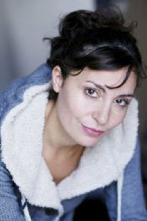 Barbara Goguier as (voice)