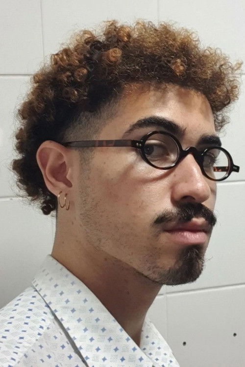 Fábio de Cácia as Marcos