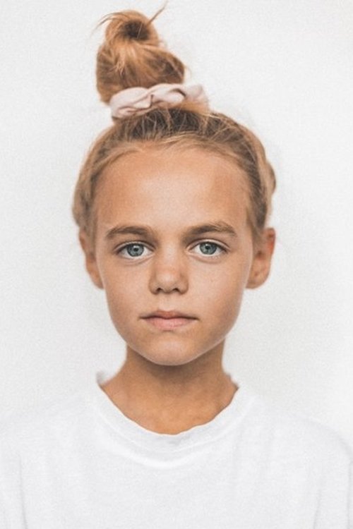 Smilla Löhr as Zwilling