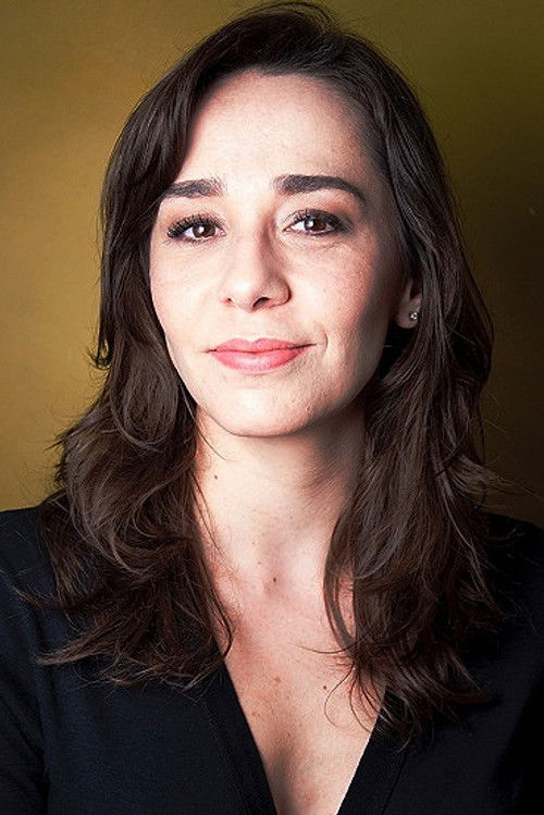 Clarissa Kiste as Raquel