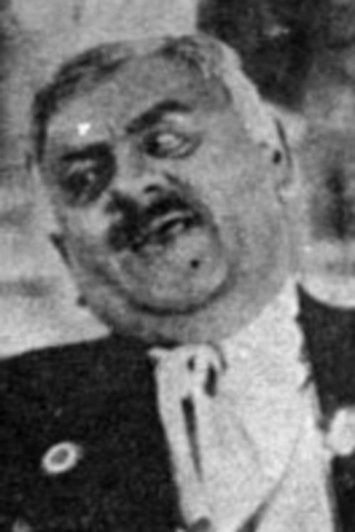 Vasili Stepanov as Petushkov